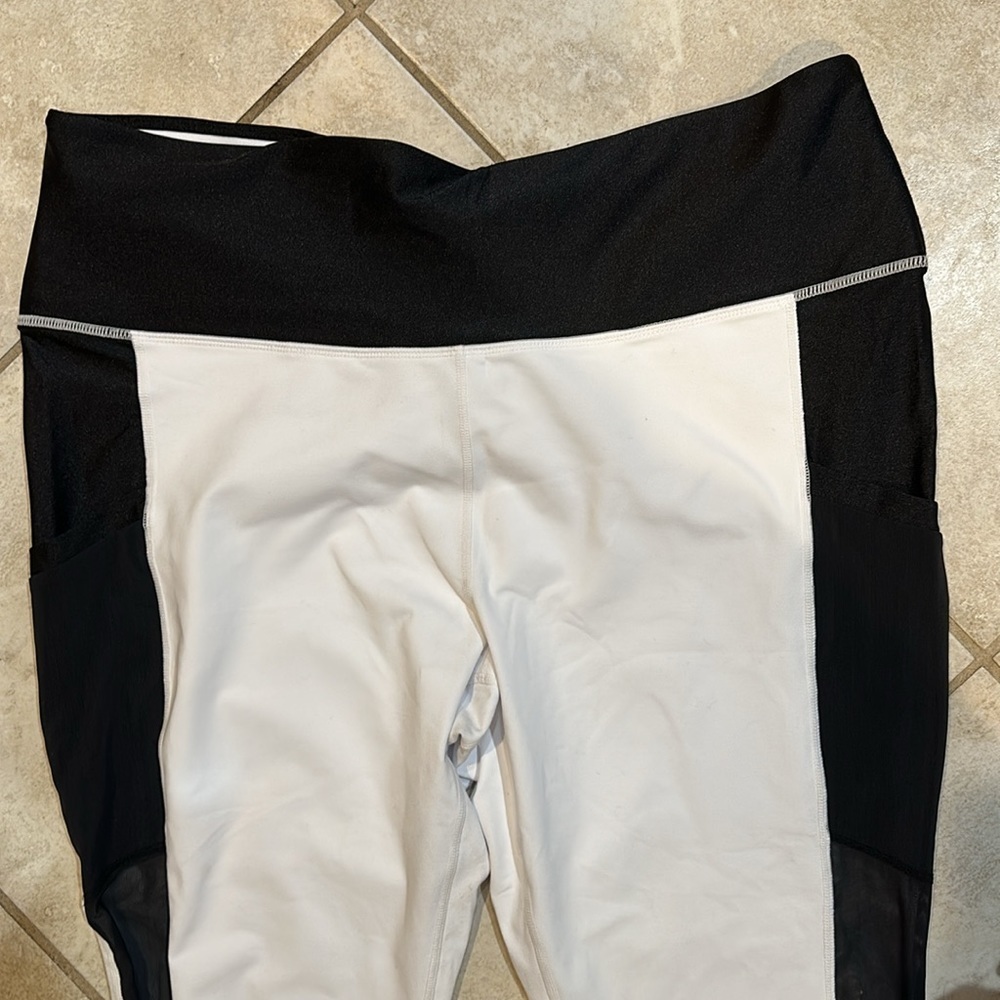 NWT! Fabletics Mika White High Rise Powerhold Mesh Insert Pocket Leggings 3X - Picture 7 of 11